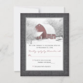 Red Barn im Winter Wedding RSVP Card (Vorderseite)