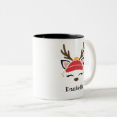 Red Beanie Reindeer Face Personalisierter Name Hol Zweifarbige Tasse (VorderseiteRechts)