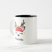 Red Beanie Reindeer Face Personalisierter Name Hol Zweifarbige Tasse (Vorderseite Links)