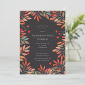 Red Berries & Blätter Custom Erntedank Dinner Einladung (Stehend Vorderseite)