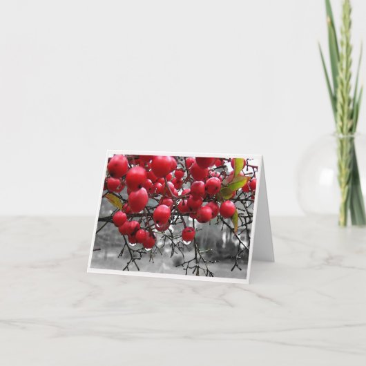Red Berries Custom Holiday Card Feiertagskarte (Vorderseite)