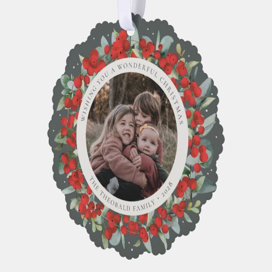 Red Berries + Eucalyptus Christmas Wreath Photo Ornament Karte (Links)
