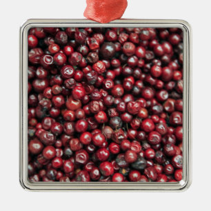 Red berries of the Himalayas Ornament Aus Metall