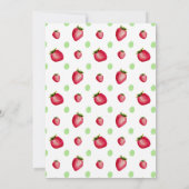 Red Berry Sweet Strawberry Girl Baby Shower Einladung (Rückseite)