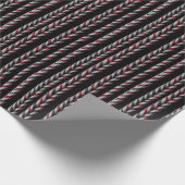 Red & Black Candy Cane Goth Weihnachtsgeschenkpapi Geschenkpapier (Ecke)