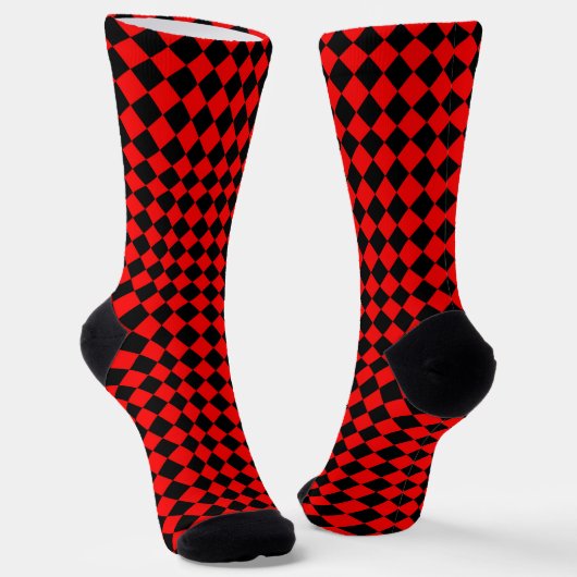 Red Black Checker Diamond Pattern Socken (Gewinkelt)