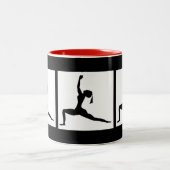 Red Black Coffee Cup Zweifarbige Tasse (Mittel)