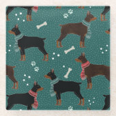 Red & Black Dobermans in Scarves Wintermuster Glasuntersetzer (Vorderseite)