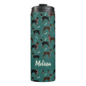 Red & Black Dobermans in Scarves Wintermuster Thermosbecher (Vorderseite)