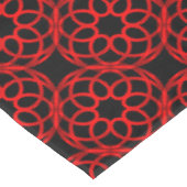 Red Black Geometric Seamless Pattern Tischdecke (Schrägansicht)