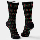 Red Black Green Snowflake Muster Kwanzaa Socken (Gewinkelt)