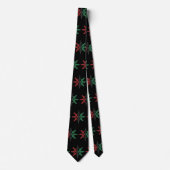 Red Black Green Snowflakes Pattern Kwanzaa Krawatte (Vorderseite)