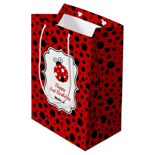 Red Black Ladybug Frame Polka Dots Kindergeburtsta Mittlere Geschenktüte (Rückseite Schrägansicht)