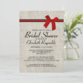 Red Black Rustic Burlap Bridal Dusche Einladungen (Stehend Vorderseite)