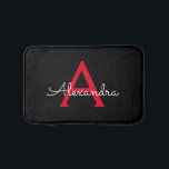 Red Black Script Giron Monogram Name Badematte<br><div class="desc">Schwarz und Rot einfache Script Monogram Name Bath Mats. Das macht den perfekten Abschluss,  Geburtstag,  Hochzeit,  Brautdusche,  Jubiläumsdusche,  Babydusche oder Bachelorette-Party-Geschenk für jemanden,  der Glamour-Luxus und schicke Stile liebt.</div>