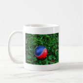 Red & Blue Baseball mit weißem Stitching Kaffeetasse (Links)