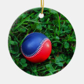 Red & Blue Baseball mit weißem Stitching Keramikornament (Vorne)