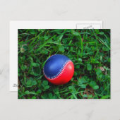 Red & Blue Baseball mit weißem Stitching Postkarte (Vorne/Hinten)