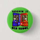 Red Blue Behielt es Old School Arcade Gamer Button (Vorderseite)