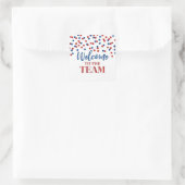 Red Blue Confetti Willkommen im Team Quadratischer Aufkleber (Tasche)