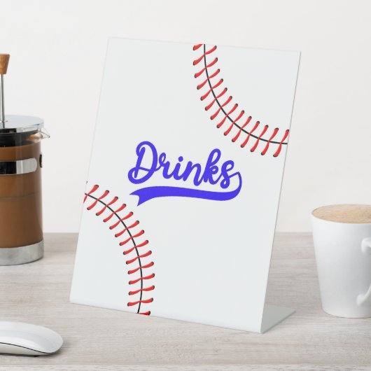 Red Blue Drinks am Baseball Sports Sockelschild (In SItu)