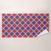 Red Blue White Harlequin Diamond Checker Pattern Badehandtuch (Badehandtuch)