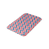 Red Blue White Zig Zag Lines Geometric Baseball Badematte (Schrägansicht)