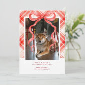 Red Bow Plaid Valentine’s Photo Card Einladung (Stehend Vorderseite)