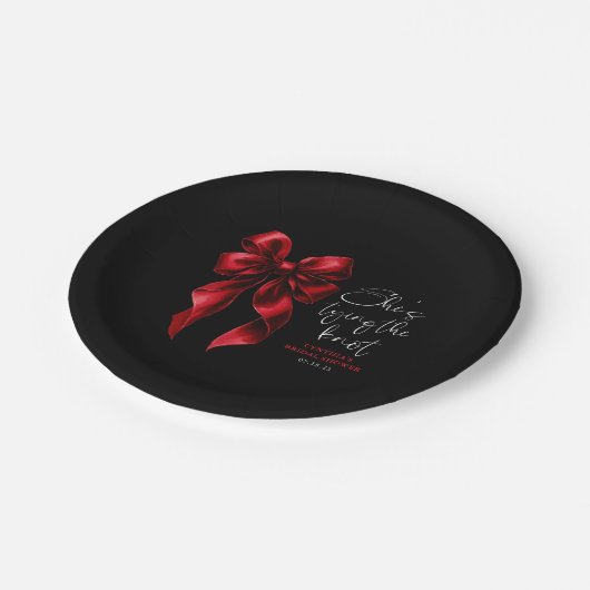 Red Bow Sie bindet das Schwarze Brautparty Pappteller (Schrägansicht)