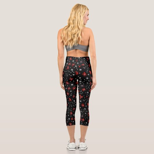 Red Bow Winter Pattern Capri Leggings (Rückseite)
