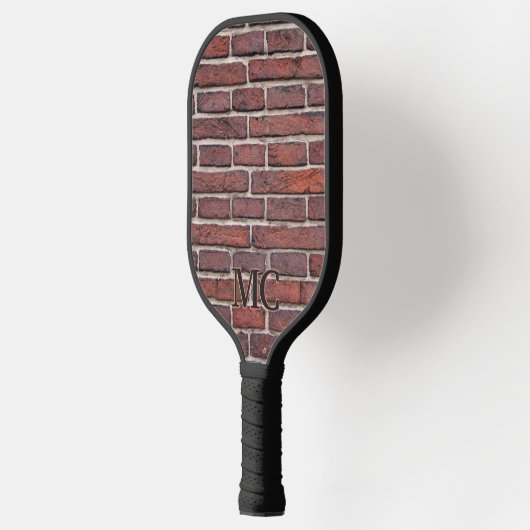 Red Brick Wall mit Initialen oder Namen Pickleball Schläger (Links)
