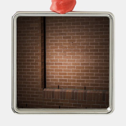 Red Brick Wall texturiert Silbernes Ornament (Vorne)