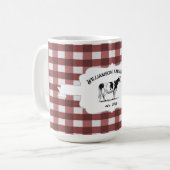 Red Buffalo Kariert Farm Cow Tasse (Vorderseite Links)