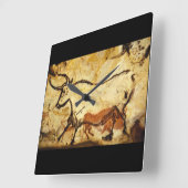 Red Bull', Lascaux, Dordogne_Art of Antiquity Quadratische Wanduhr (Winkel)