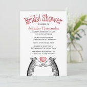 Red Burgundy Brautparty Giraffe Liebe Hochzeit Einladung (Stehend Vorderseite)