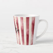 Red Burgundy Cream Stripes Christmas Milchtasse (Rechts)