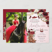 Red Burgundy Floral Charro Cowgirl Quinceanera Einladung (Vorne/Hinten)