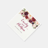 Red Burgundy Floral Hochzeit im Herbst Napkin Serviette (Ecke)