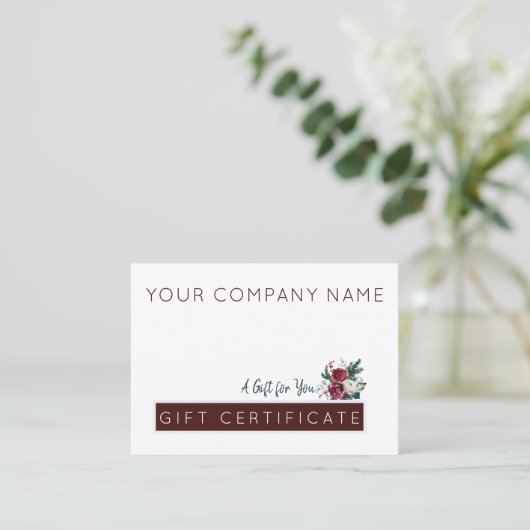 Red Burgundy Green Weihnachtsgeschenkzertifikat Visitenkarte (Stehend Vorderseite)