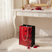 Red Butterfly Valentine’s Gift Bag Mittlere Geschenktüte