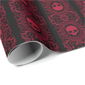 Red Cameo Damask Skulls auf schwarzem Wrapping Pap Geschenkpapier (Rolleneckpunkt)