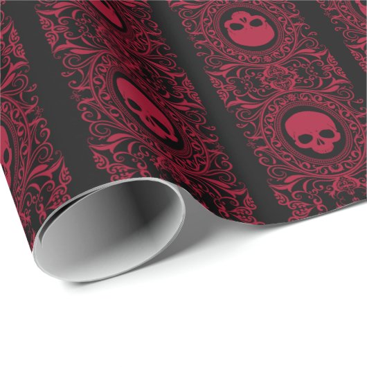 Red Cameo Damask Skulls auf schwarzem Wrapping Pap Geschenkpapier (Rolleneckpunkt)