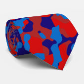 Red Camouflage in Blue Krawatte (Gerollt)
