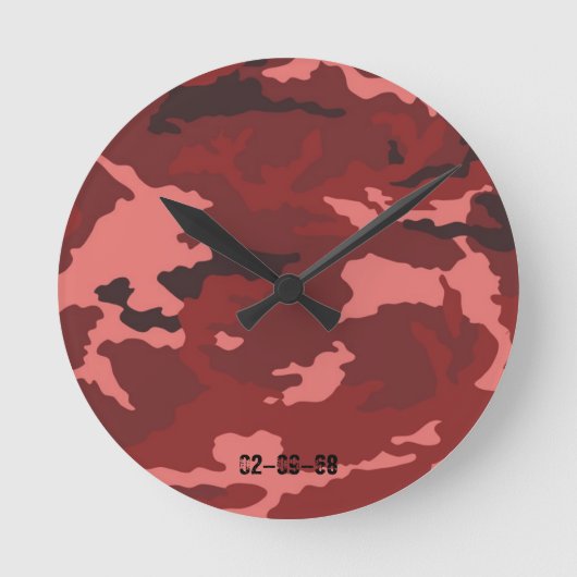 Red camouflage pattern runde wanduhr (Vorderseite)