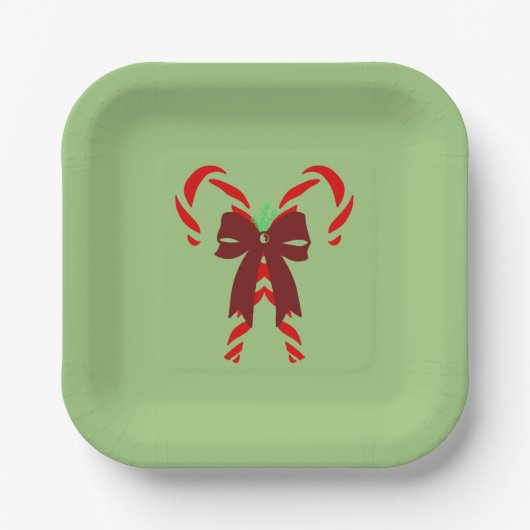 Red Candy Canes with Pine Needles & Bow Pappteller (Vorderseite)