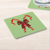 Red Candy Canes with Pine Needles & Bow Rechteckiger Pappuntersetzer (angewinkelt)