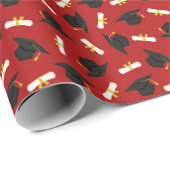 Red Caps Diplomas Pattern Graduation Party Geschenkpapier (Rolleneckpunkt)