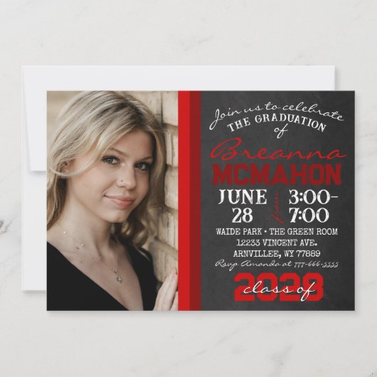 Red Chalkboard Abschluss Foto Einladung (Vorderseite)