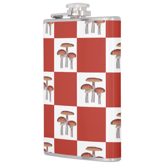 Red check with mushroom flachmann (Links)