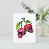 Red Cherry Skulls Postkarte (Stehend Vorderseite)